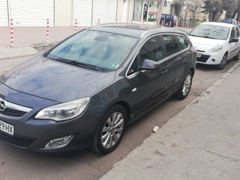 Opel Astra, снимка 9 - Автомобили и джипове - 47303296