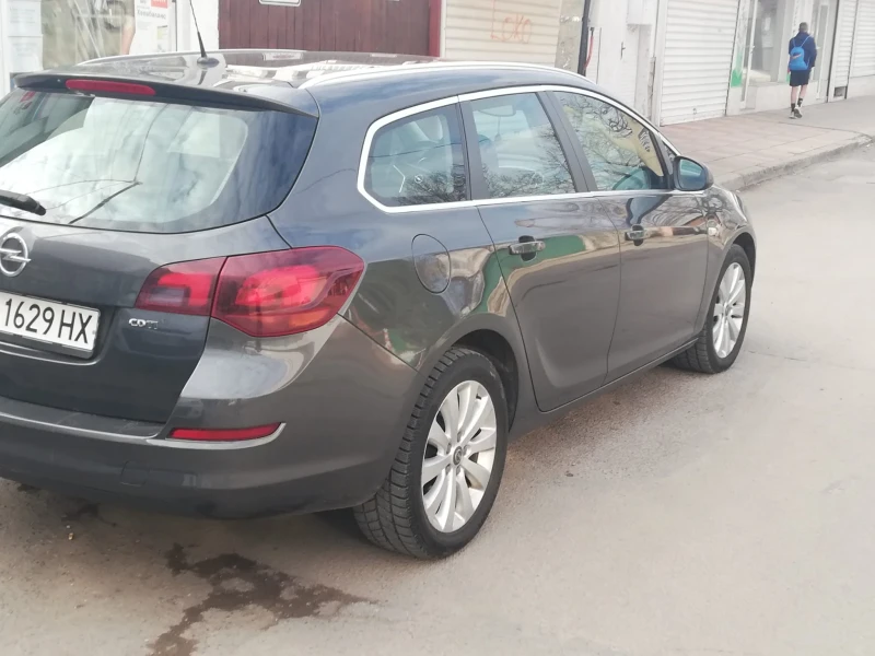 Opel Astra, снимка 3 - Автомобили и джипове - 47303296