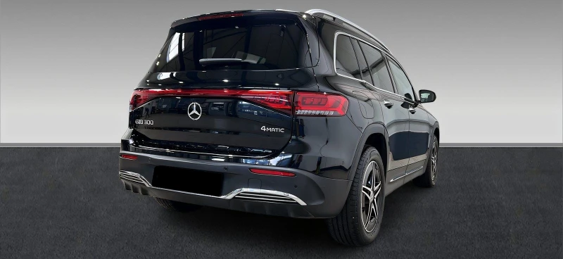 Mercedes-Benz EQB 300 4Matic = AMG Line Advanced Plus= Гаранция, снимка 2 - Автомобили и джипове - 47929175