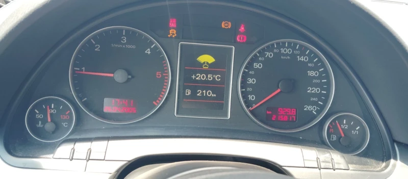 Audi A4, снимка 11 - Автомобили и джипове - 50107807