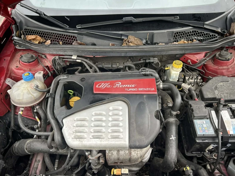 Alfa Romeo Giulietta, снимка 17 - Автомобили и джипове - 52584370