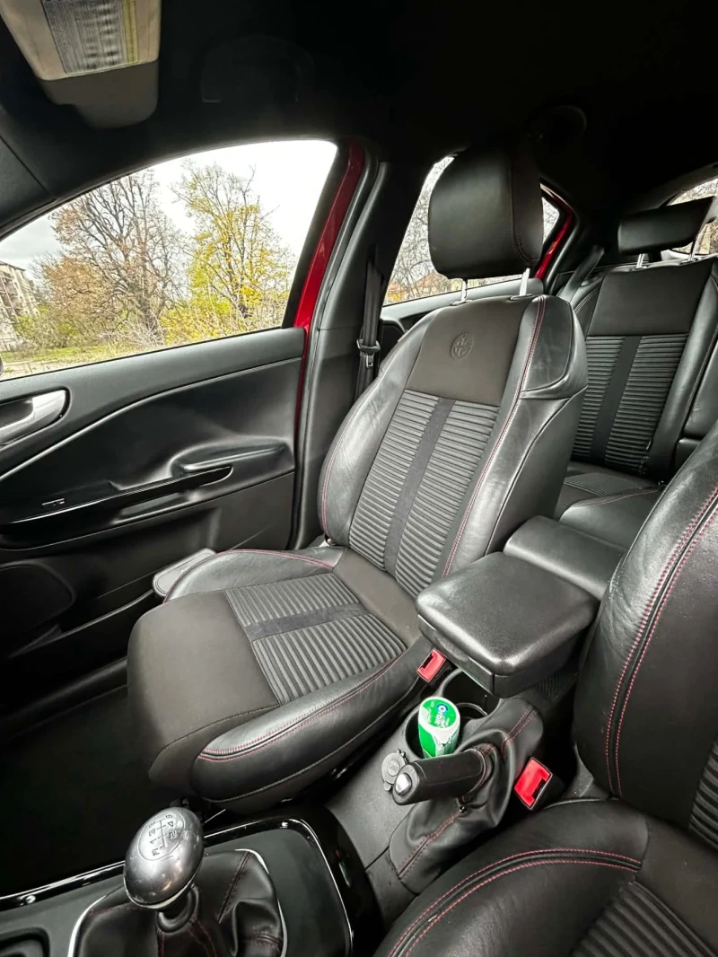 Alfa Romeo Giulietta, снимка 13 - Автомобили и джипове - 52584370