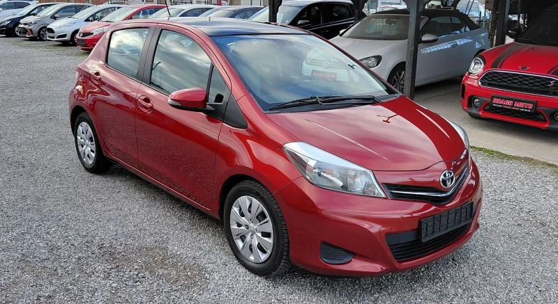 Toyota Yaris 1.4D, euro 5, CAMERA, NAVI, PANORAMA, снимка 2 - Автомобили и джипове - 52697773