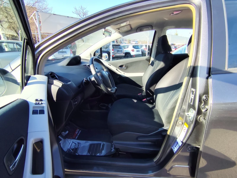 Toyota Yaris 1.4D4D* 105 000км.* KLIMATRONIK* , снимка 7 - Автомобили и джипове - 52801083