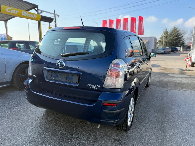 Toyota Corolla verso 1.6I* 120000KM!!!, снимка 4 - Автомобили и джипове - 52882160
