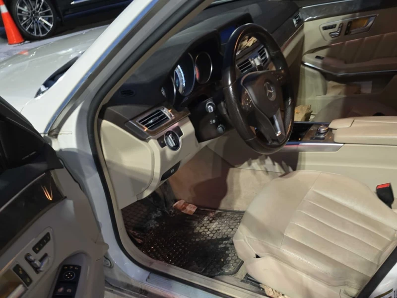 Mercedes-Benz E 350 * CARFAX * БЕЗ ПЪРВОНАЧАЛНА ВНОСКА, снимка 5 - Автомобили и джипове - 52918854