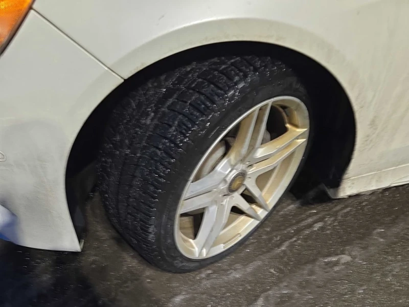 Mercedes-Benz E 350 * CARFAX * БЕЗ ПЪРВОНАЧАЛНА ВНОСКА, снимка 7 - Автомобили и джипове - 52918854