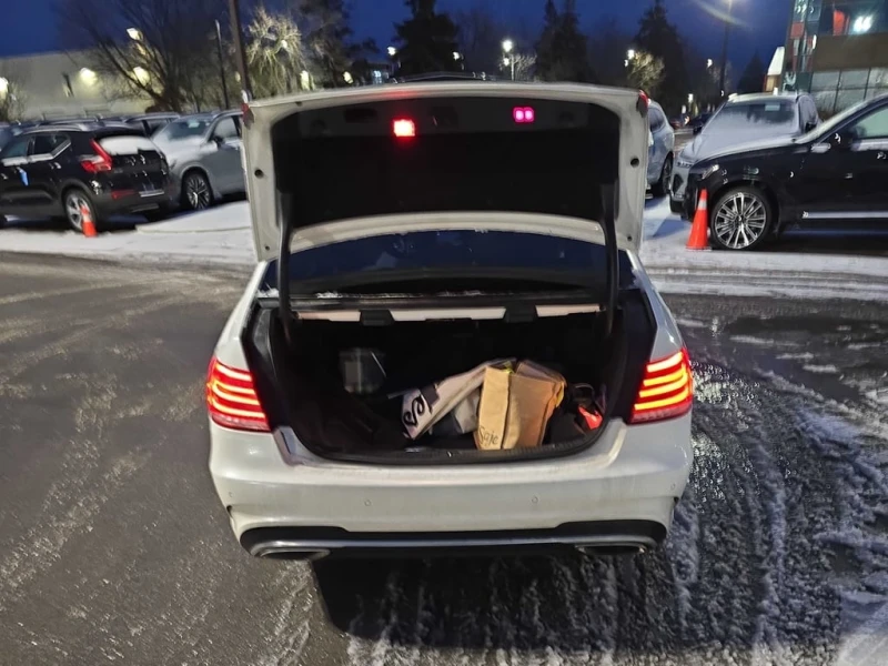 Mercedes-Benz E 350 * CARFAX * БЕЗ ПЪРВОНАЧАЛНА ВНОСКА, снимка 11 - Автомобили и джипове - 52918854