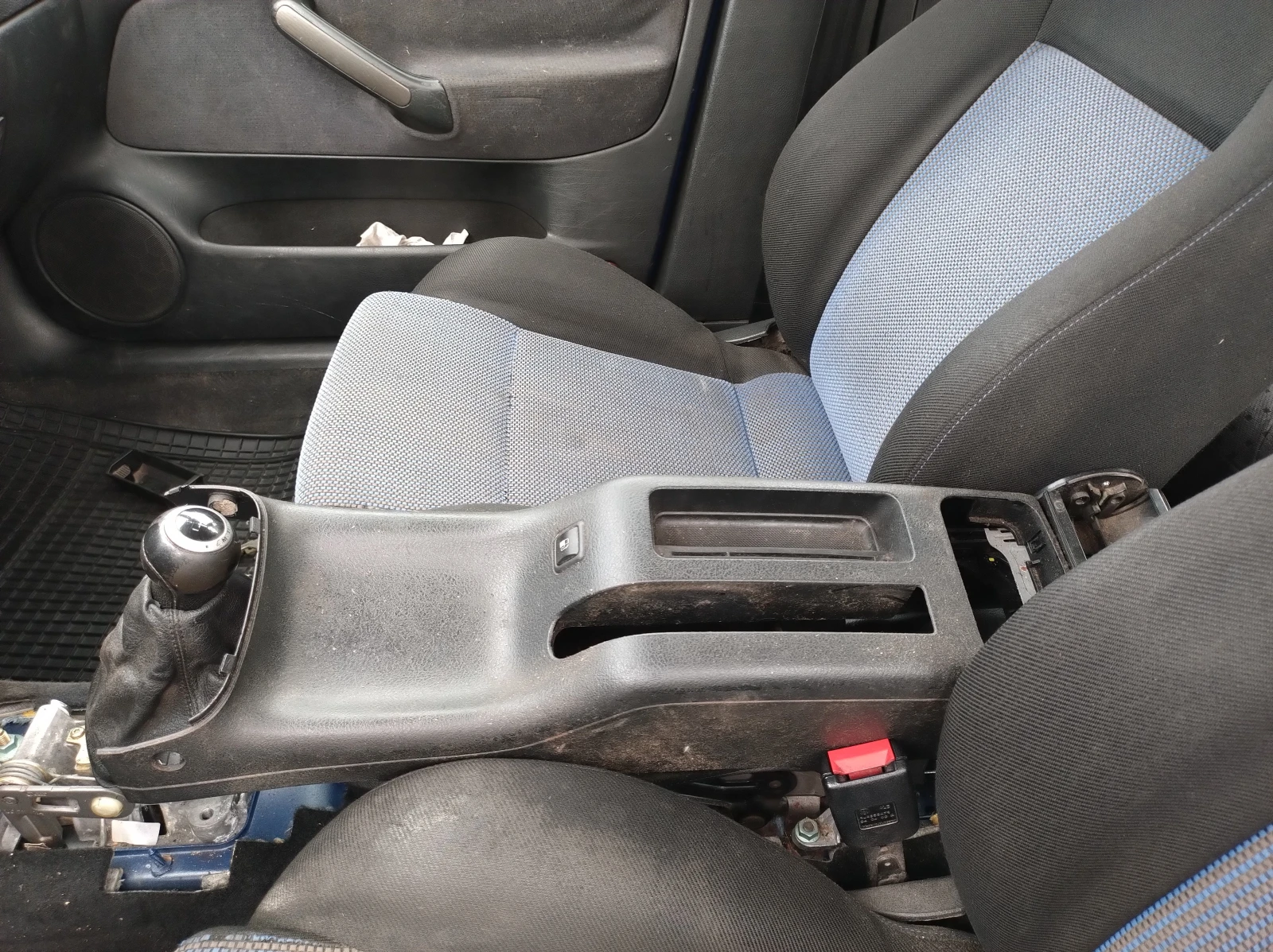 VW Bora 1.9  44 | Mobile.bg   11