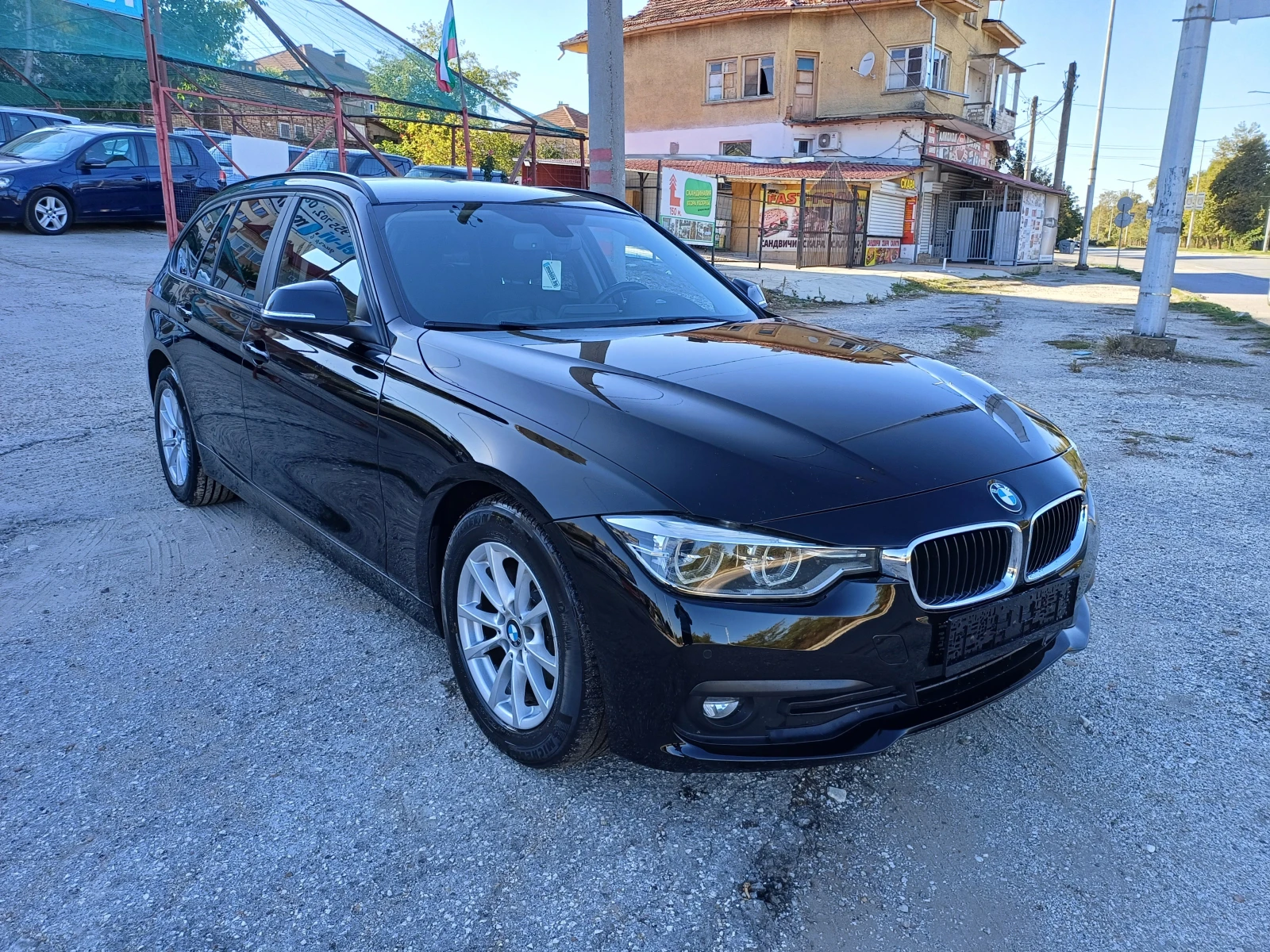 BMW 318 NAVI, LED, 150K.S - изображение 3