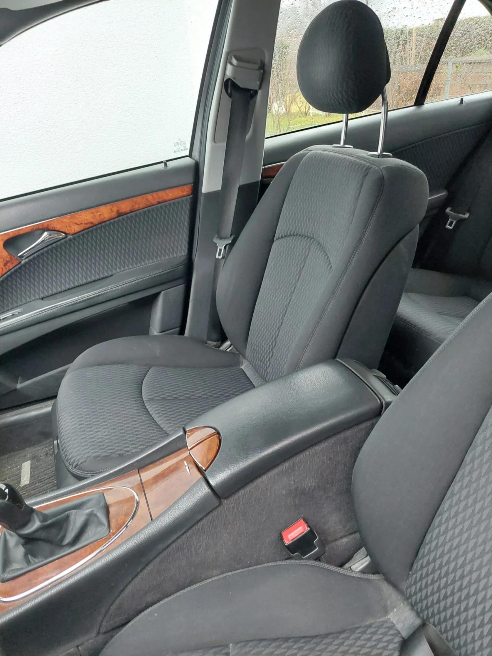 Mercedes-Benz E 200 2.2 CDI - изображение 6