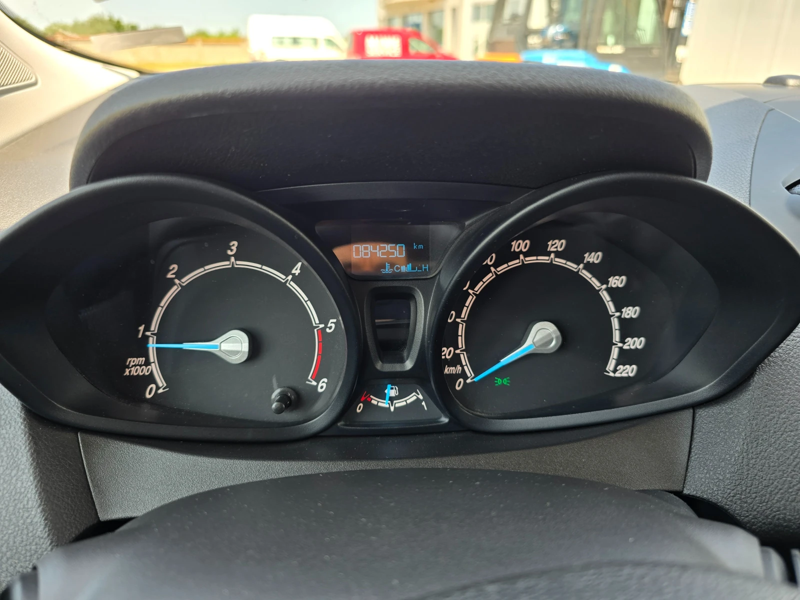 Ford Courier  - изображение 9