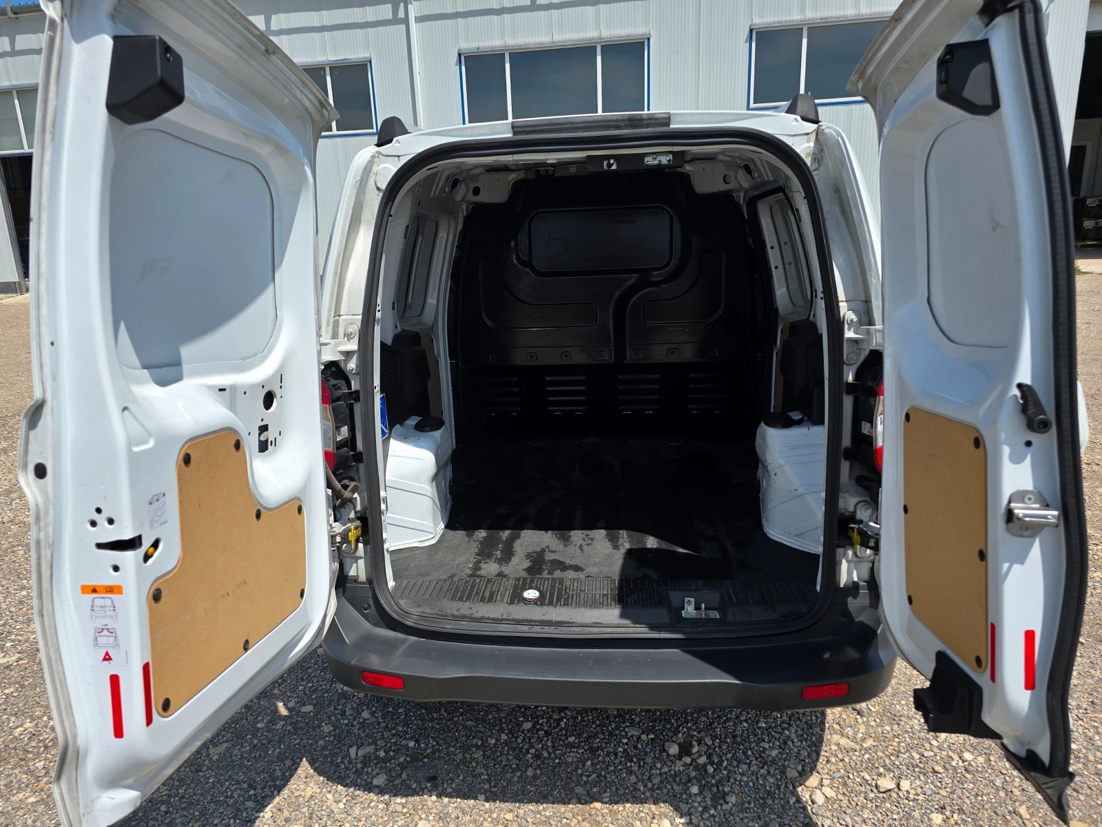 Ford Courier  - изображение 6