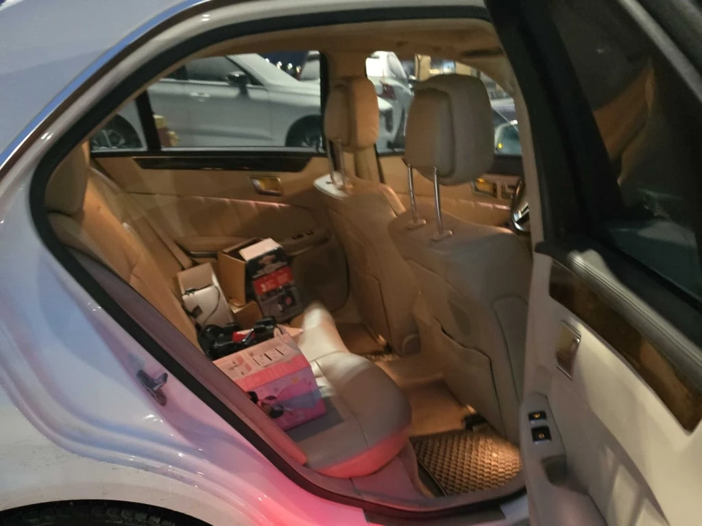 Mercedes-Benz E 350 * CARFAX * ��� ������������ ������ | Mobile.bg � ����������� 13