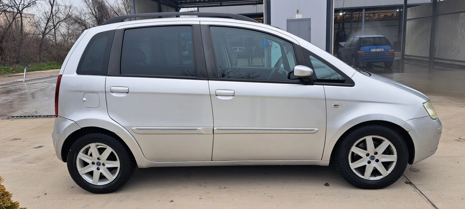 Fiat Idea, снимка 7 - Автомобили и джипове - 53733407