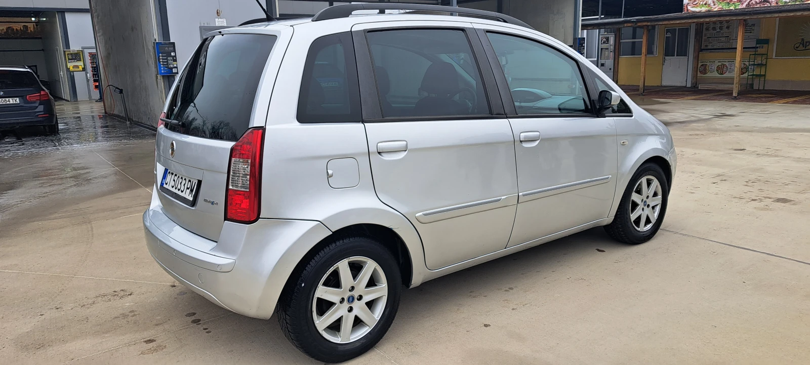 Fiat Idea, снимка 6 - Автомобили и джипове - 53733407