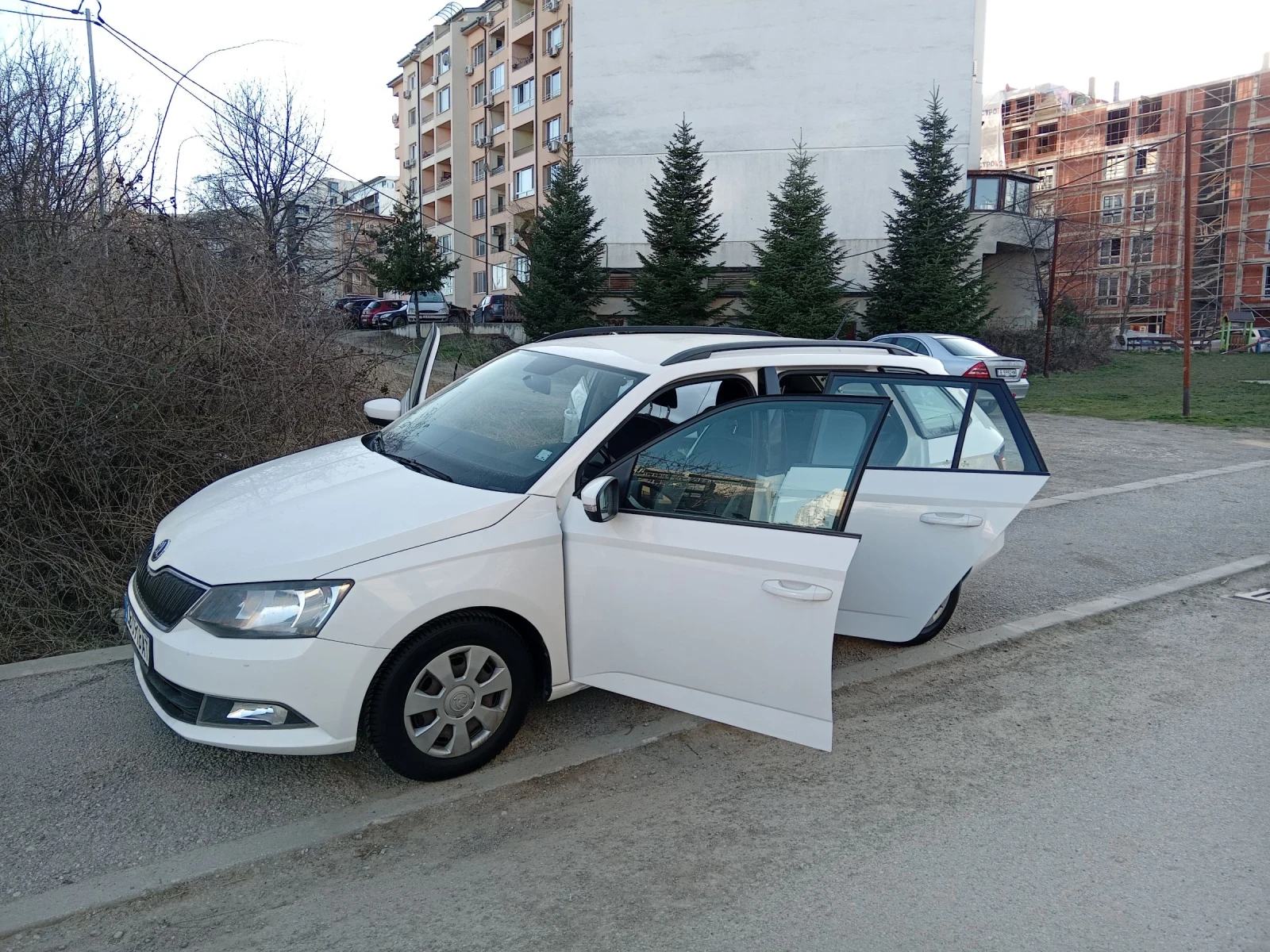 Skoda Fabia 1.4 TDI EURO 6B, снимка 5 - Автомобили и джипове - 53818239