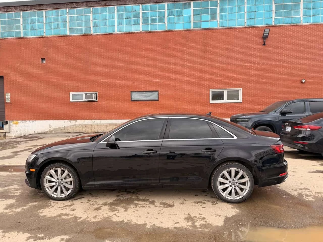 Audi A4  Komfort /CAMERA/ПОДГРЕВИ/PANO, снимка 2 - Автомобили и джипове - 53953964