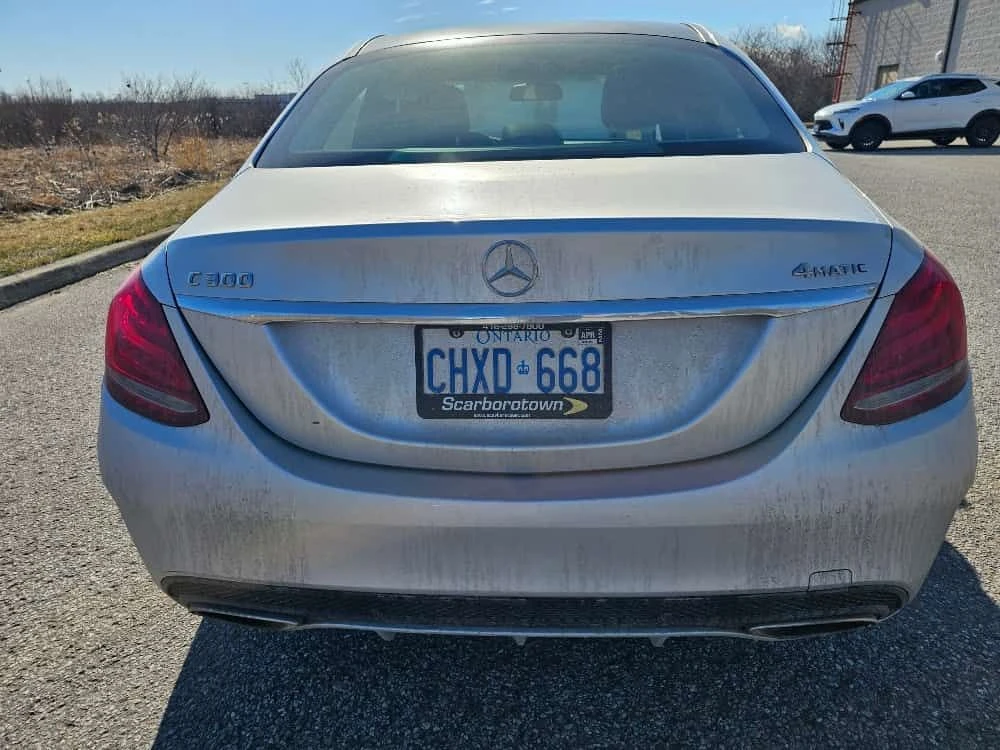 Mercedes-Benz C 300 * CARFAX * ЦЕНА ДО БГ, снимка 4 - Автомобили и джипове - 54081877