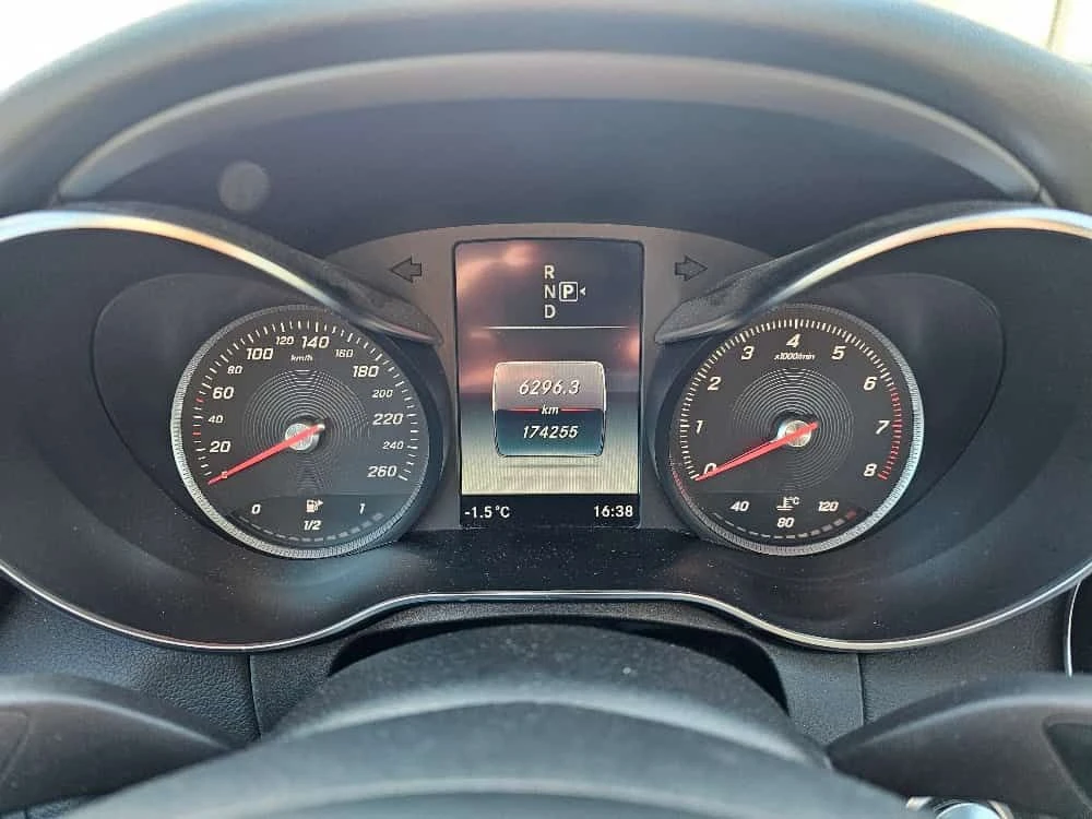 Mercedes-Benz C 300 * CARFAX * ЦЕНА ДО БГ, снимка 7 - Автомобили и джипове - 54081877