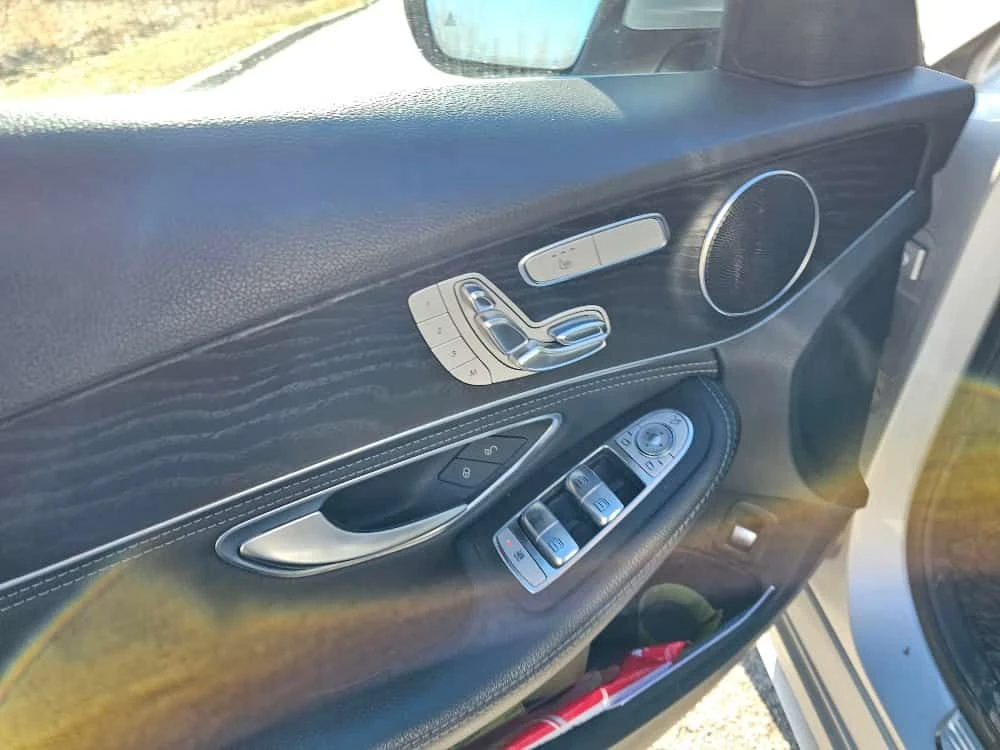 Mercedes-Benz C 300 * CARFAX * ЦЕНА ДО БГ, снимка 8 - Автомобили и джипове - 54081877