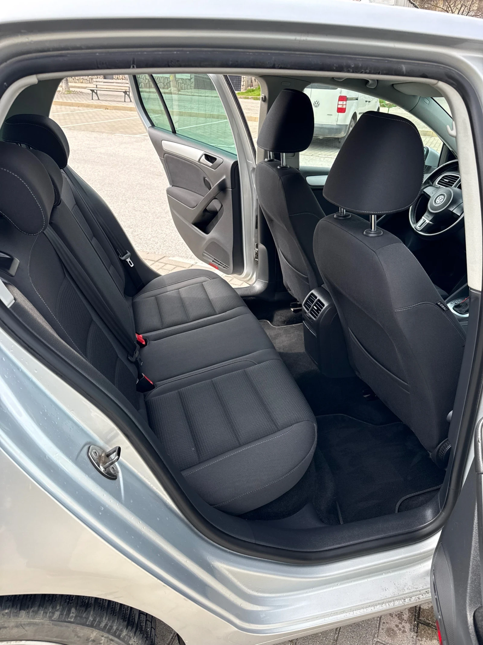 VW Golf, снимка 10 - Автомобили и джипове - 54231545