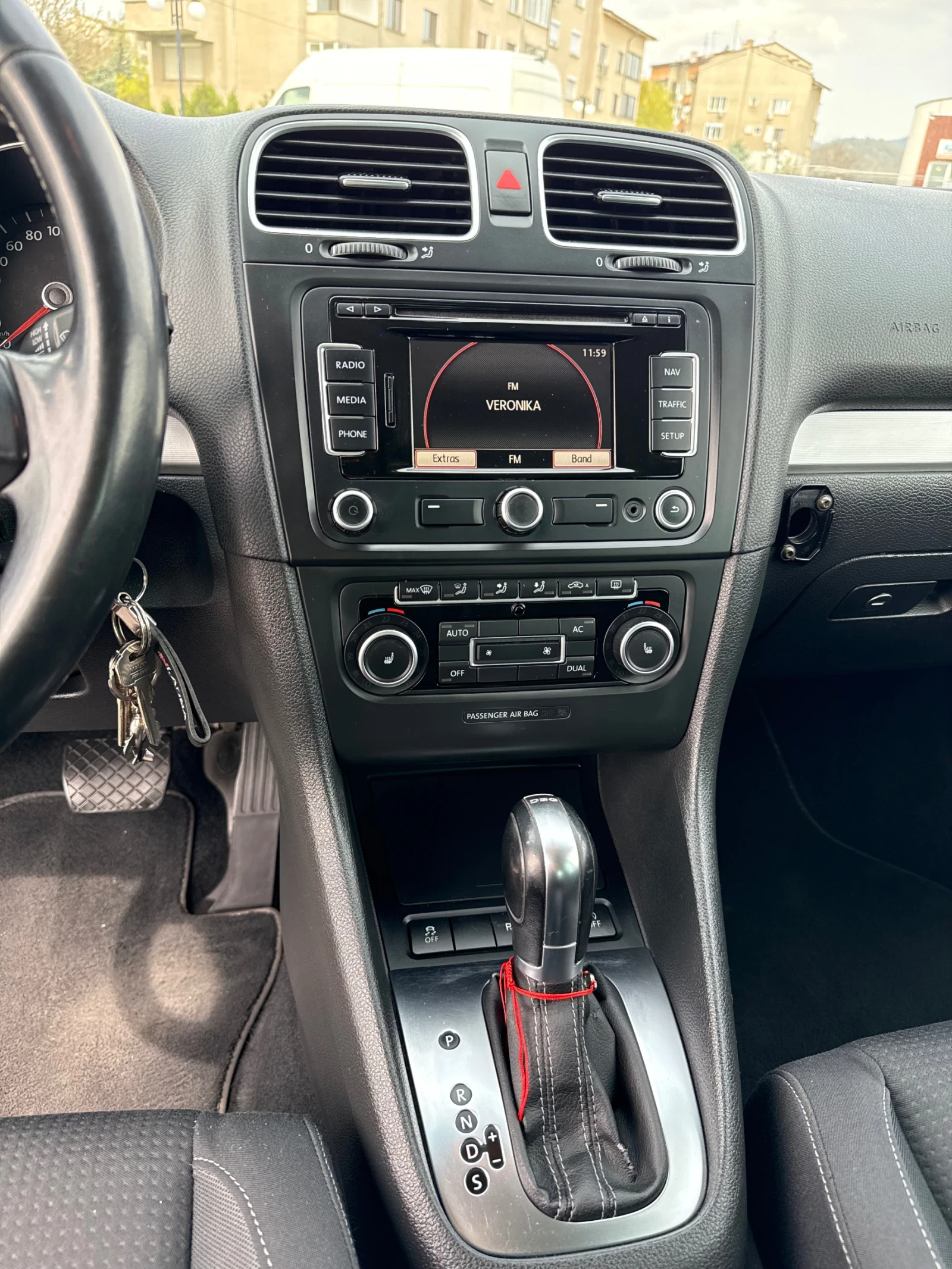 VW Golf, снимка 7 - Автомобили и джипове - 54231545