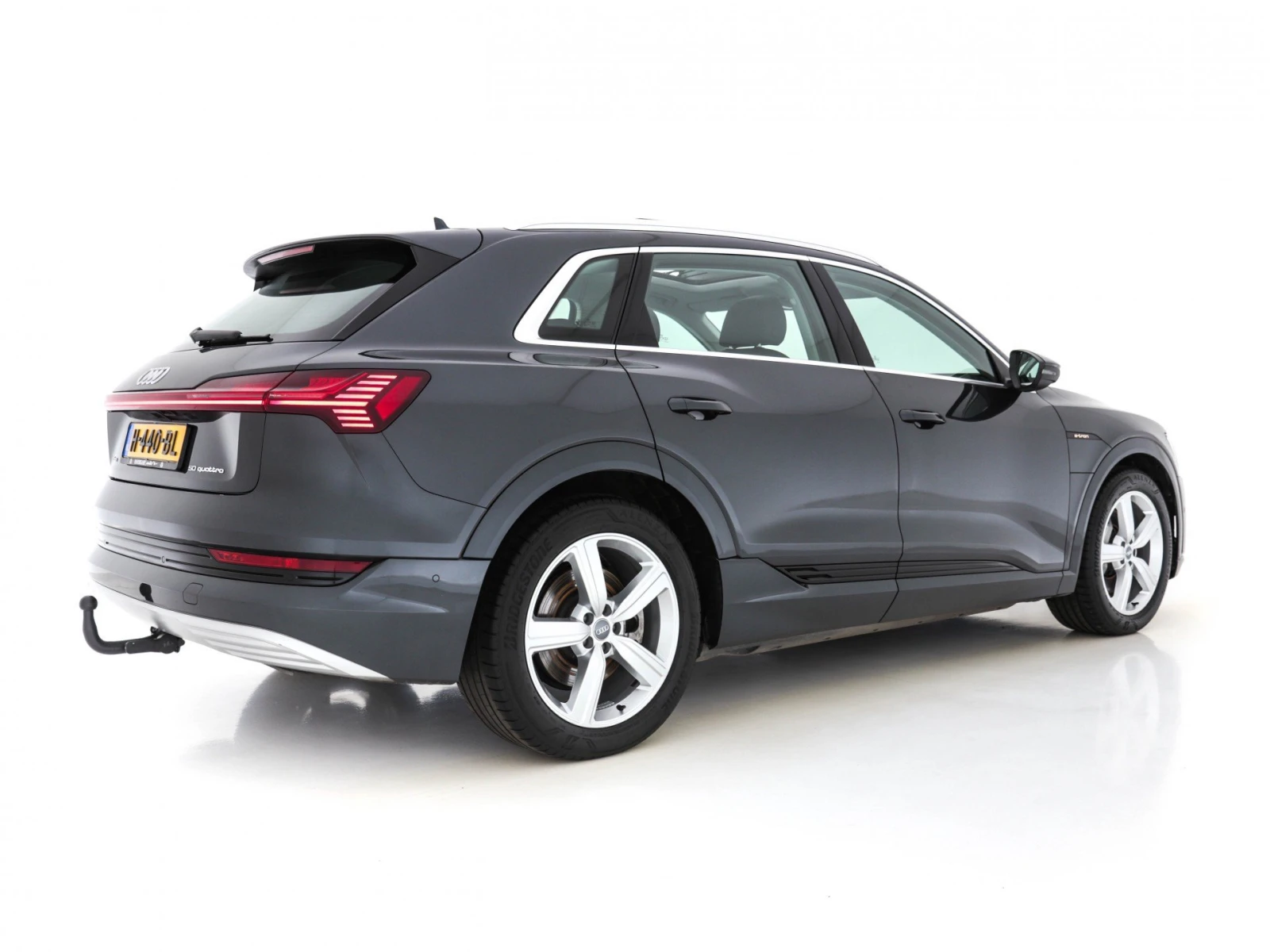 Audi E-Tron 50 - Electric, снимка 3 - Автомобили и джипове - 54254387