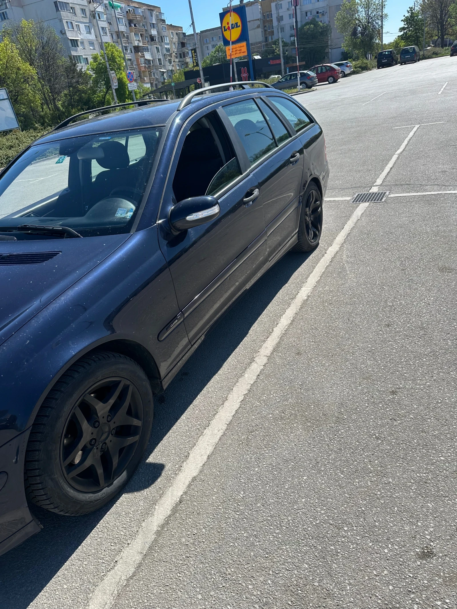 Mercedes-Benz C 200, снимка 3 - Автомобили и джипове - 54317754