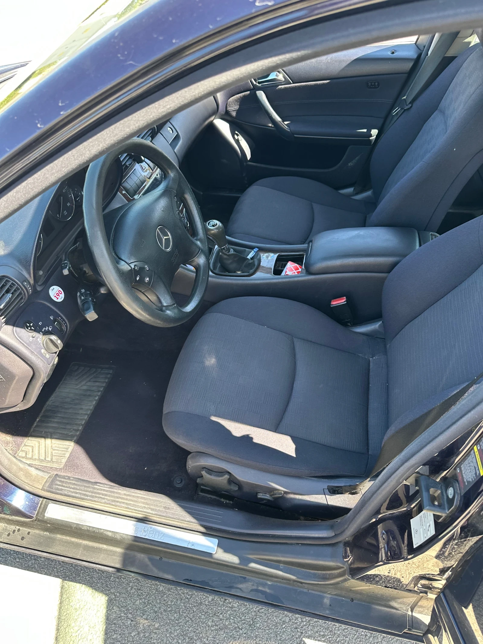 Mercedes-Benz C 200, снимка 8 - Автомобили и джипове - 54317754