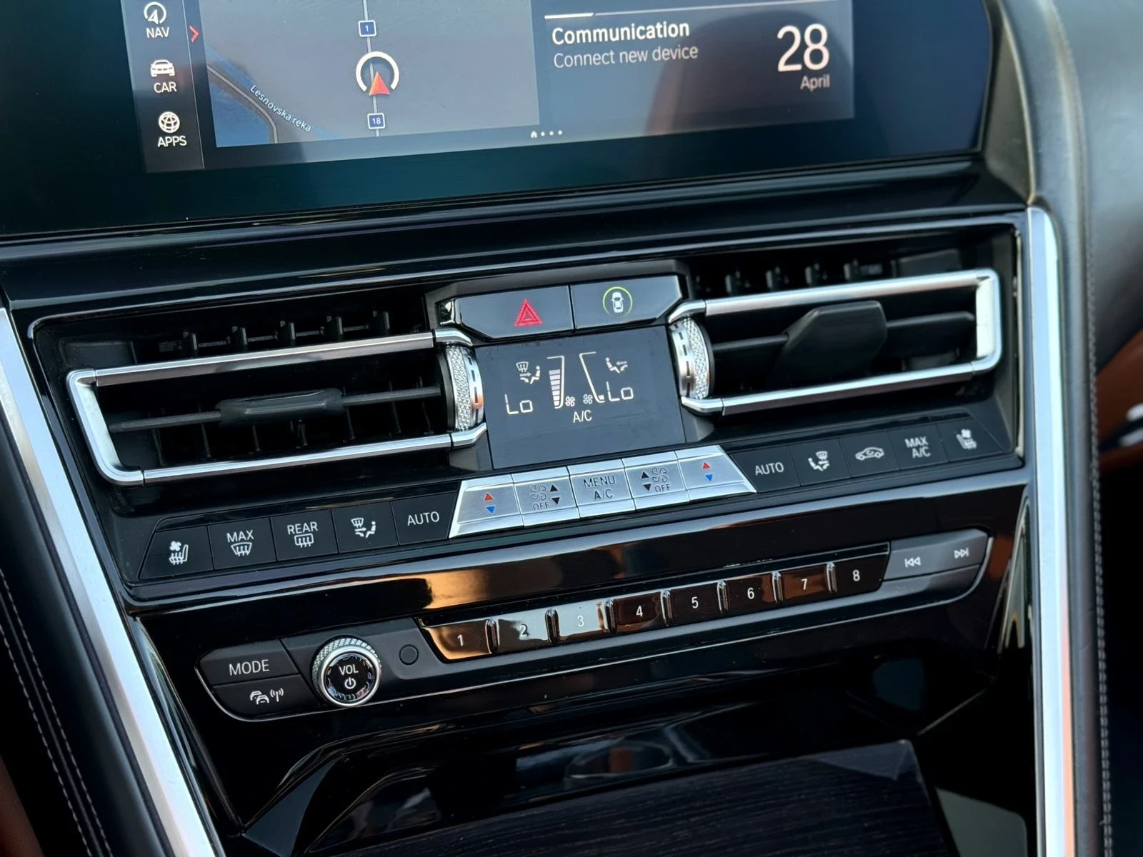 BMW 840 B&W INDIVIDUAL FULL, снимка 15 - Автомобили и джипове - 54323707