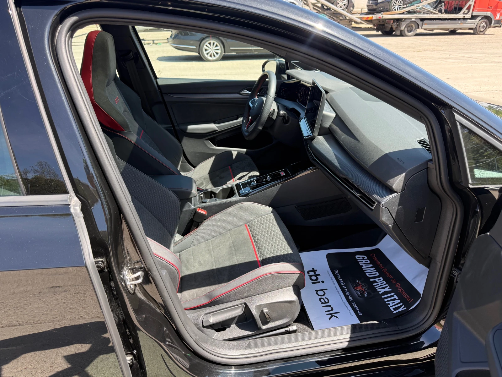 VW Golf 8 GTI, снимка 10 - Автомобили и джипове - 54370433