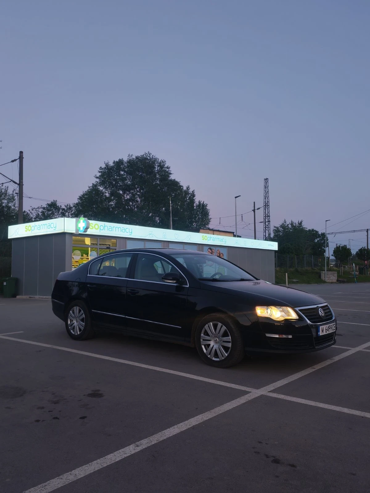 VW Passat, снимка 4 - Автомобили и джипове - 54409752