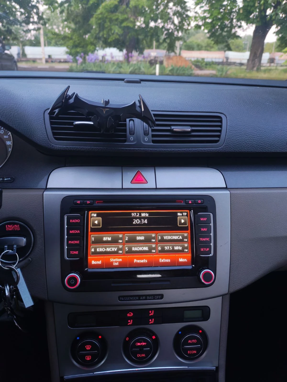 VW Passat, снимка 14 - Автомобили и джипове - 54409752