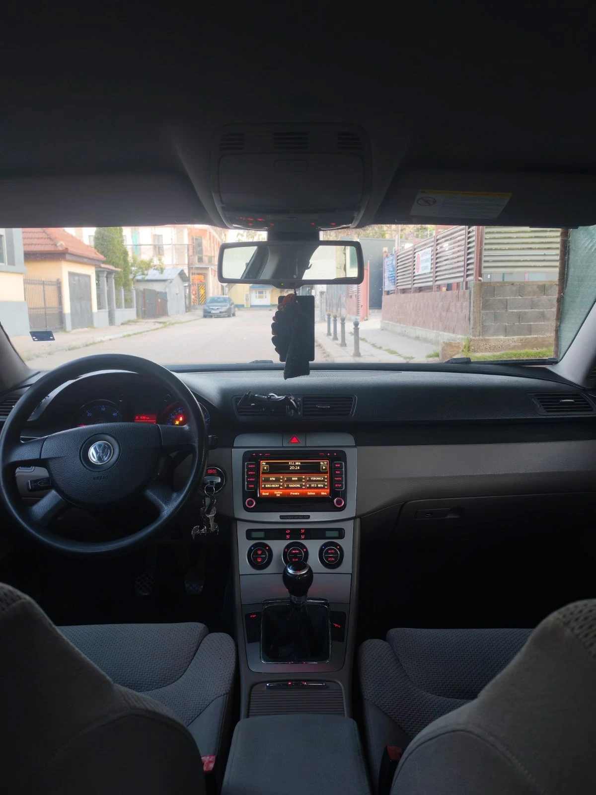 VW Passat, снимка 12 - Автомобили и джипове - 54409752