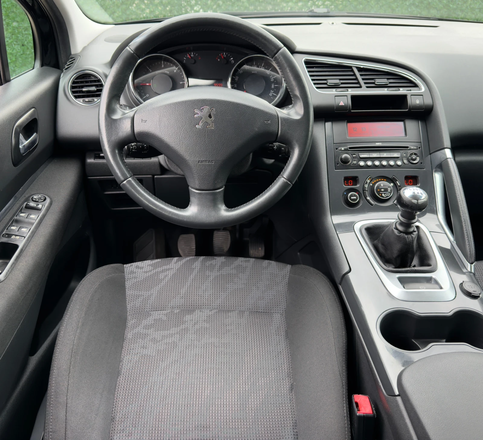Peugeot 3008 1.6HDi ИТАЛИЯ, снимка 10 - Автомобили и джипове - 54477335