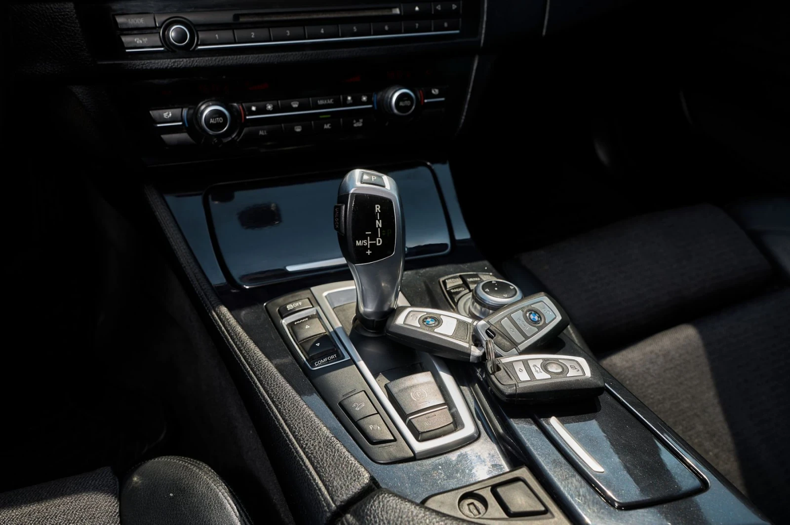 BMW 530 XDrive , снимка 9 - Автомобили и джипове - 54853106
