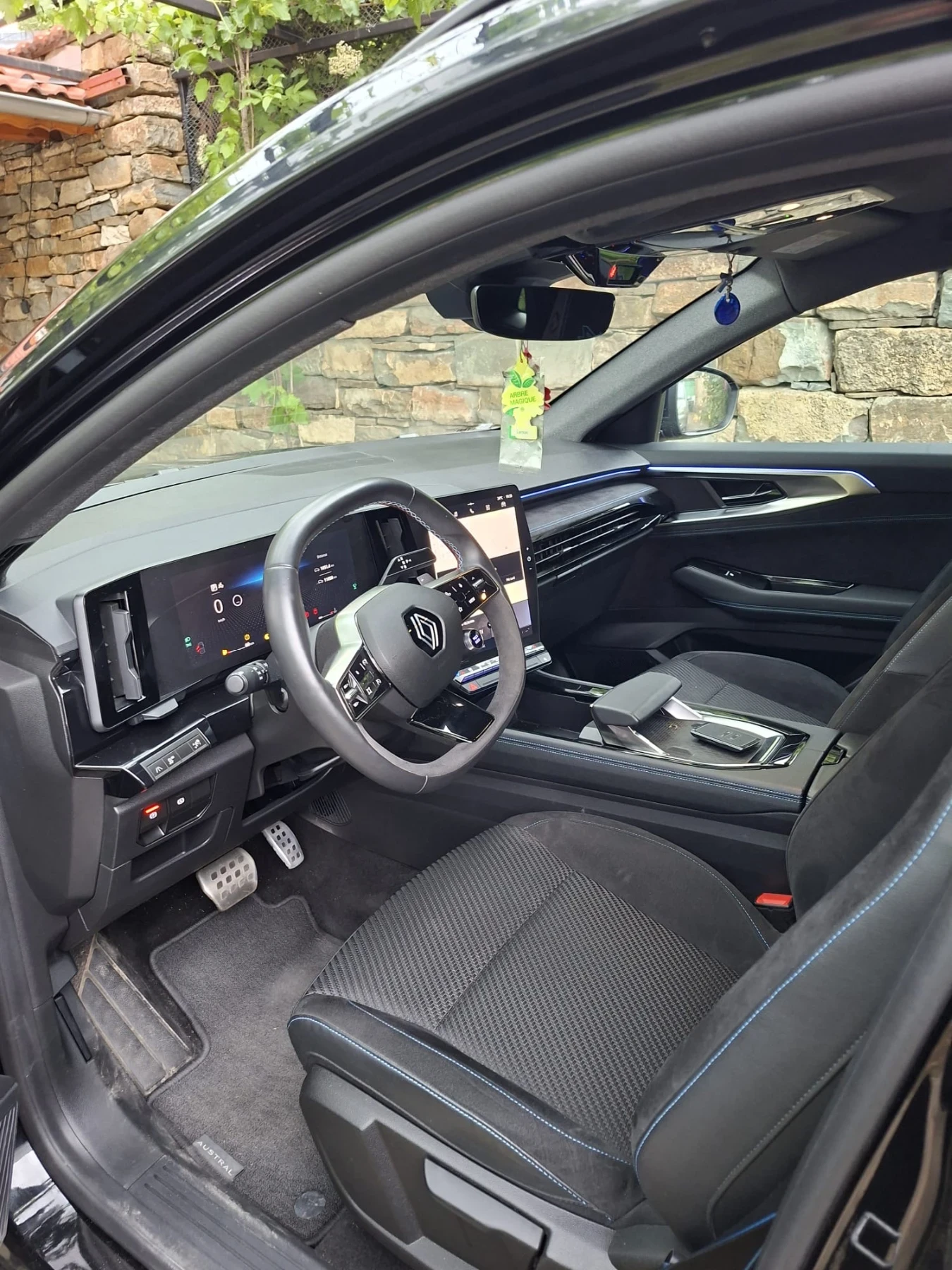 Renault Austral 1.3 TCE mild hybrid, снимка 14 - Автомобили и джипове - 54853529