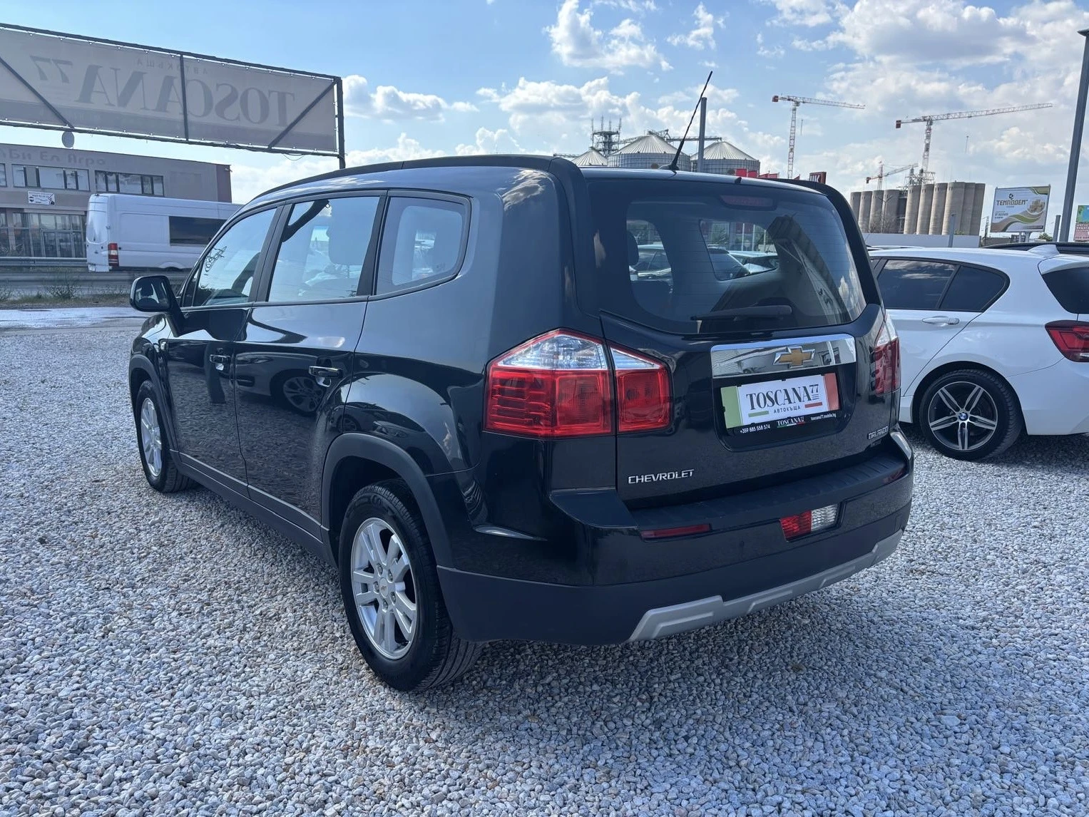Chevrolet Orlando 2.0D* Navi* 7 места* Лизинг, снимка 3 - Автомобили и джипове - 55049250