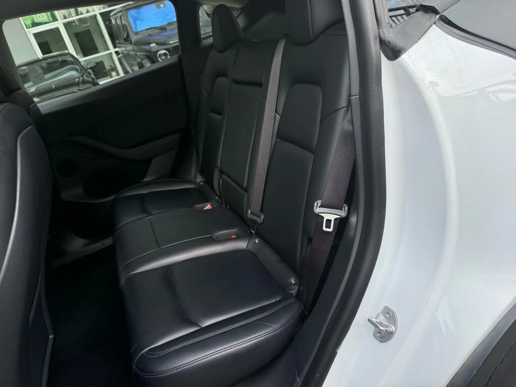 Tesla Model Y SPECIAL/PANORAMA/360CAM/#УНИКАТ# !FULL!, снимка 10 - Автомобили и джипове - 55121117
