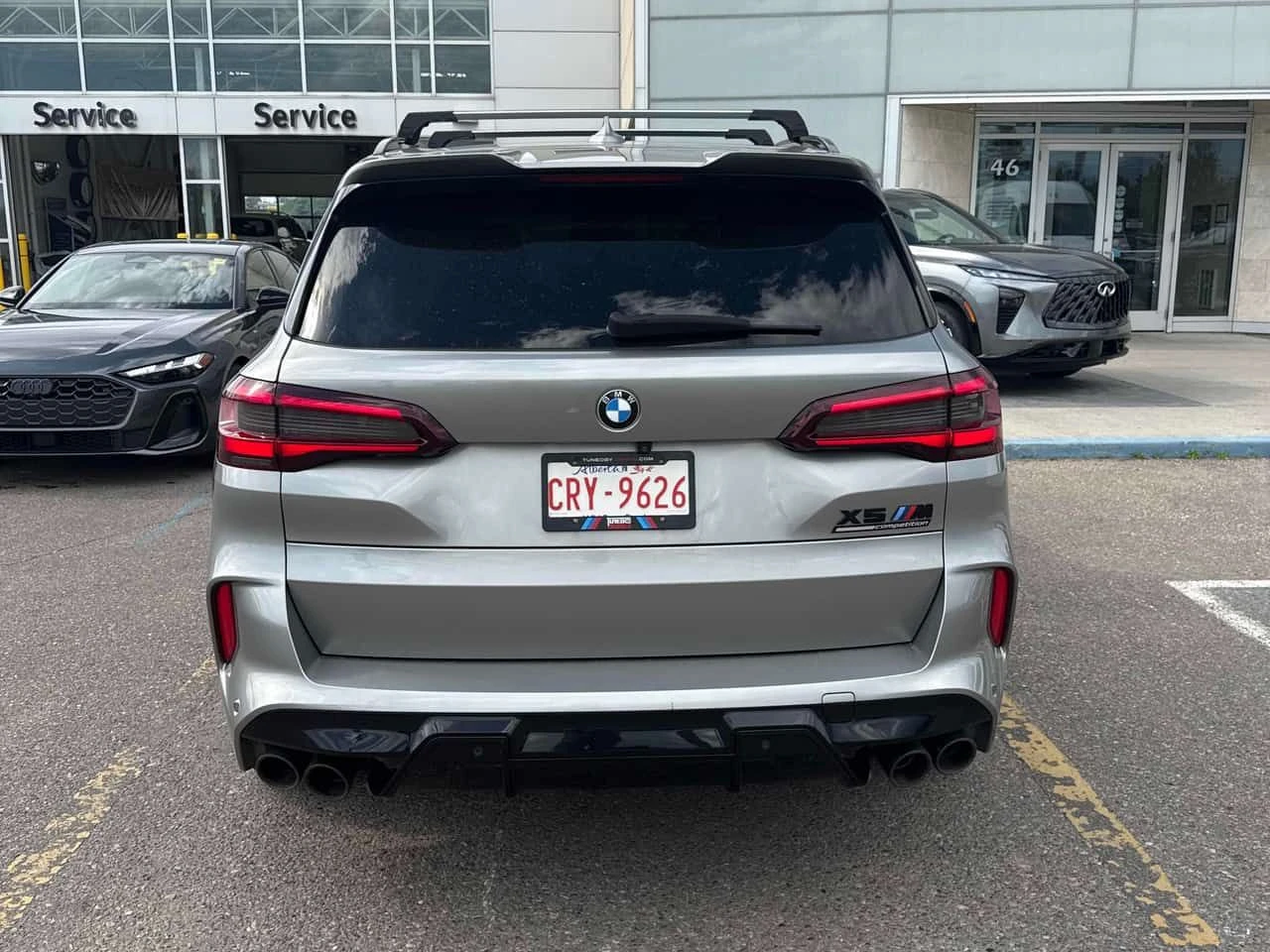 BMW X5M * Competition * АВТОКРЕДИТ БЕЗ ПЪРВОНАЧАЛНА ВНОСКА, снимка 4 - Автомобили и джипове - 55214905
