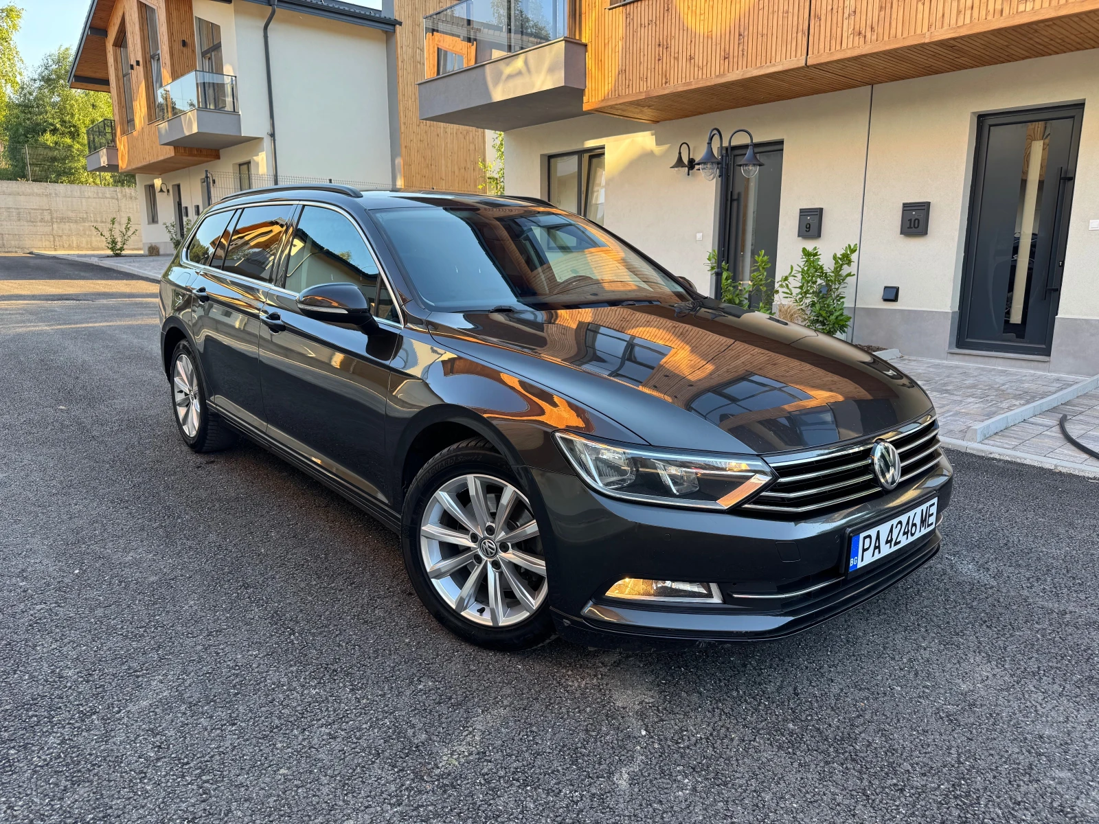 VW Passat 1.6TDI* ЕВРО6* РЪЧКА* Уникат* , снимка 2 - Автомобили и джипове - 55252253