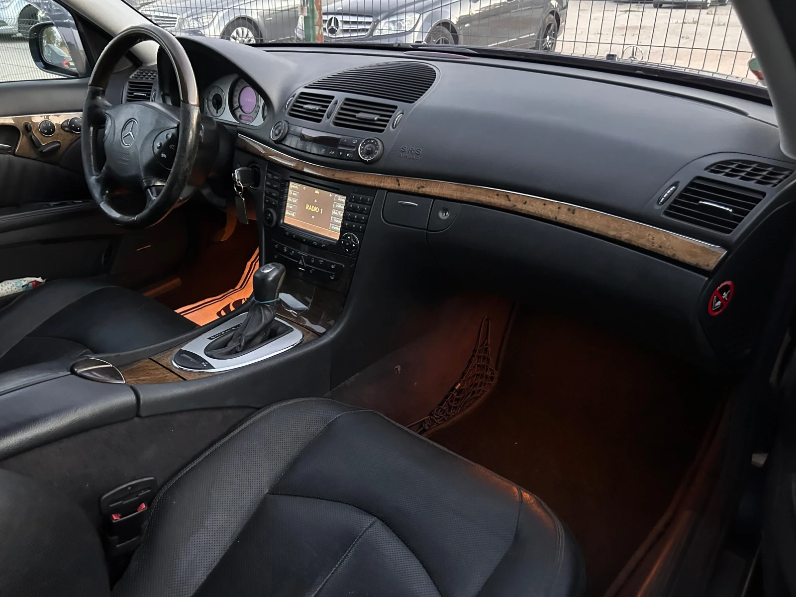 Mercedes-Benz E 320 FULL/GAZ, снимка 9 - Автомобили и джипове - 55563278
