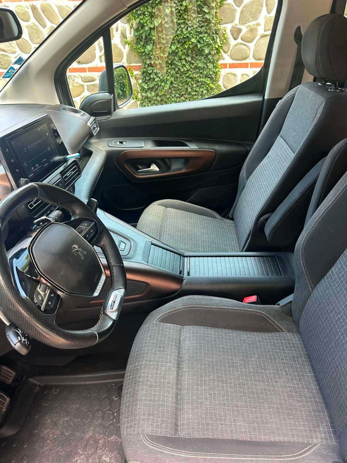 Peugeot Rifter 1.5 HDI GT Line, снимка 9 - Автомобили и джипове - 55612874