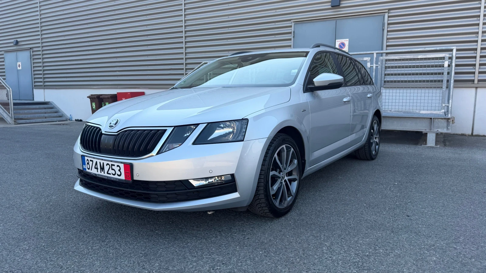 Skoda Octavia Skoda Octavia 2.0 TDI Drive DSG   150 к.с.