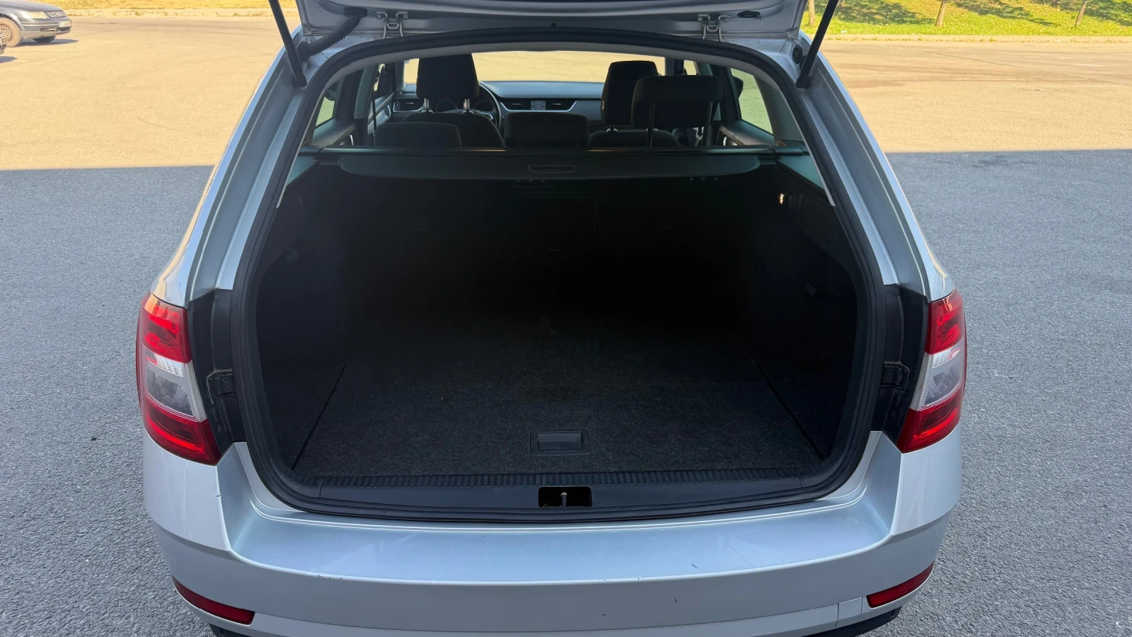 Skoda Octavia Skoda Octavia 2.0 TDI Drive DSG   150 к.с., снимка 9 - Автомобили и джипове - 55693563