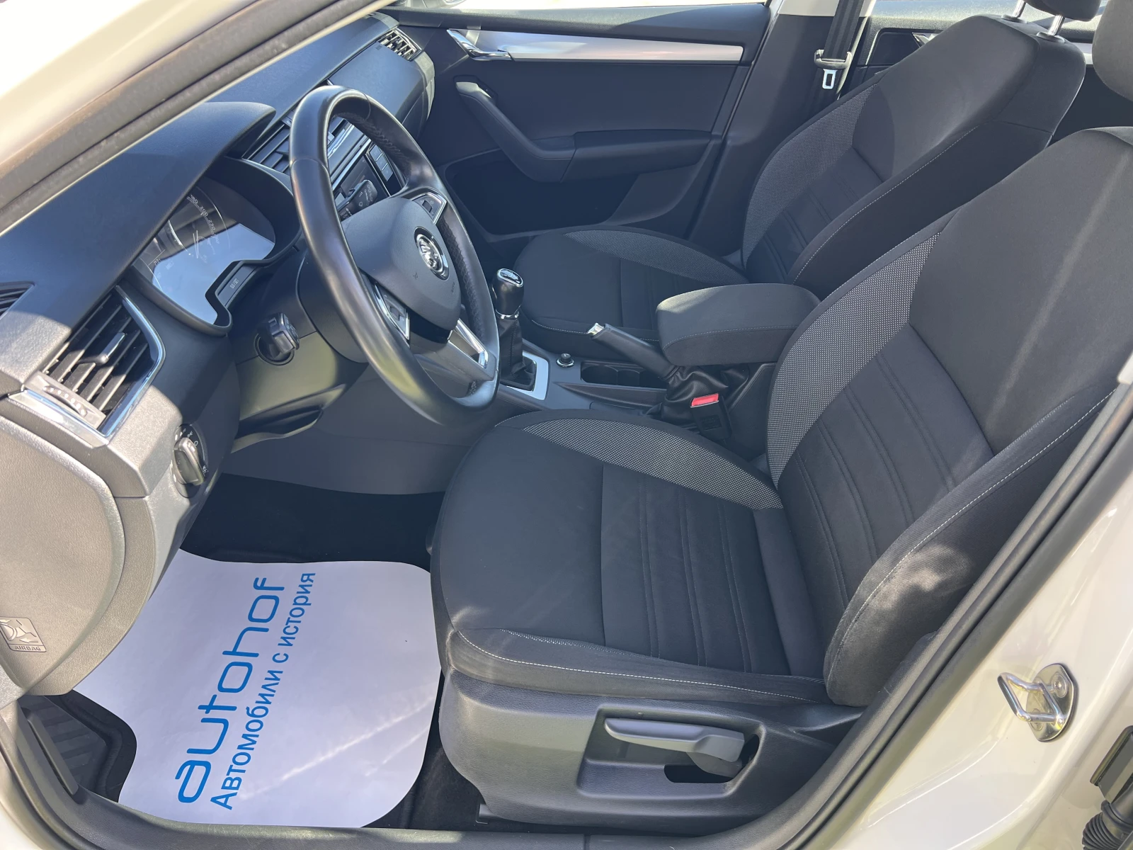 Skoda Octavia AMBITION/1.6TDI/116K.C./5MT, снимка 8 - Автомобили и джипове - 55824026