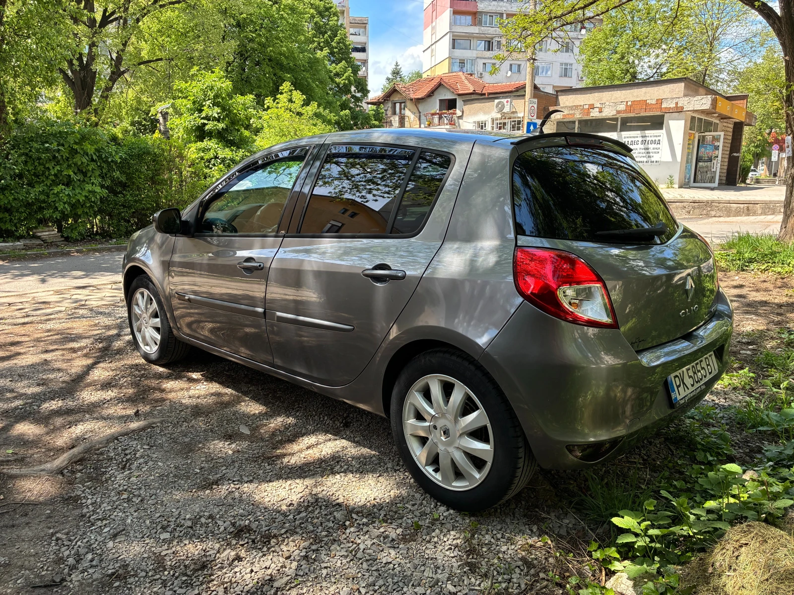 Renault Clio 1.5 DCi, снимка 5 - Автомобили и джипове - 55891162