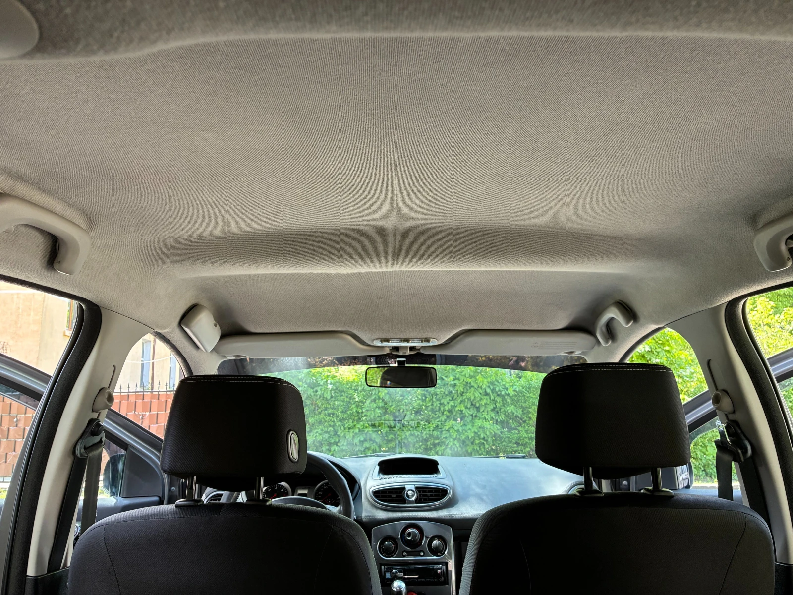 Renault Clio 1.5 DCi, снимка 16 - Автомобили и джипове - 55891162
