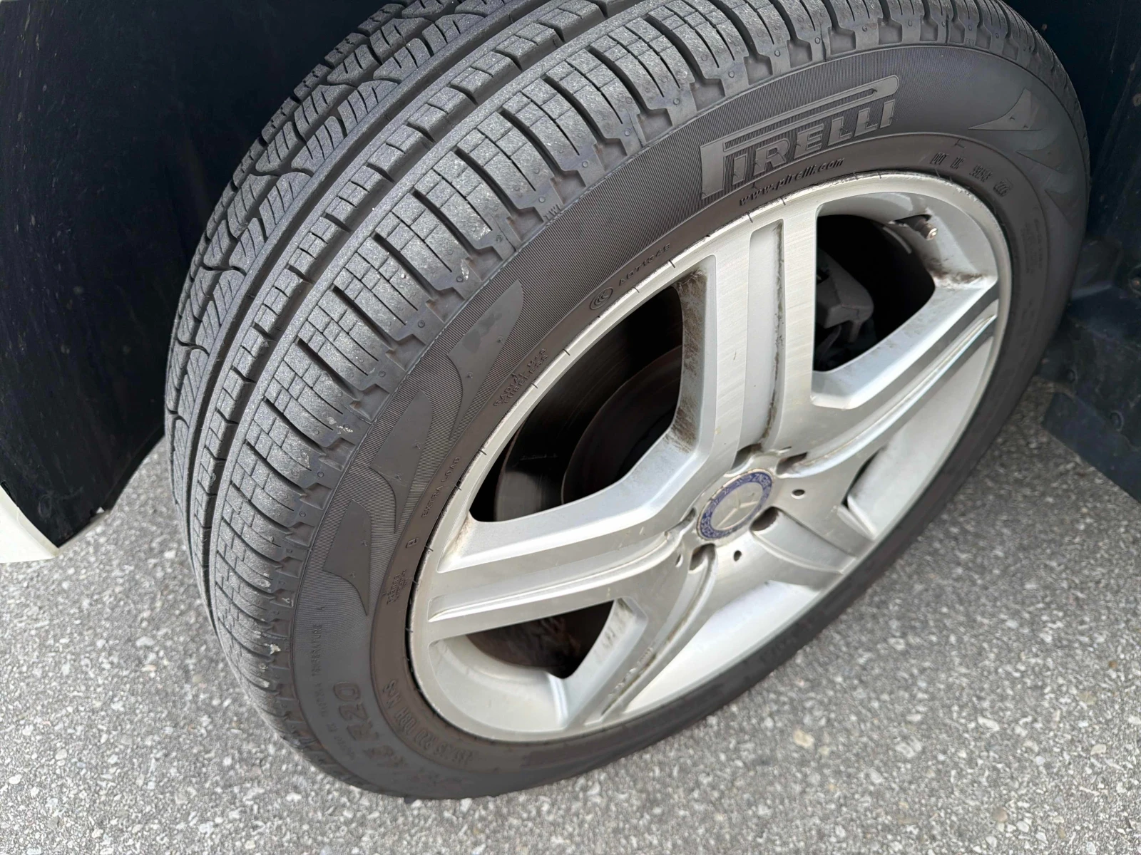 Mercedes-Benz ML 550, снимка 8 - Автомобили и джипове - 55892426